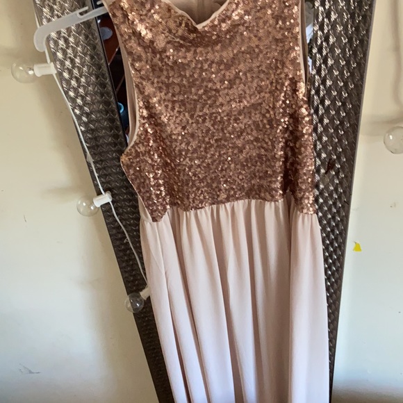 Women dress - Picture 2 of 2